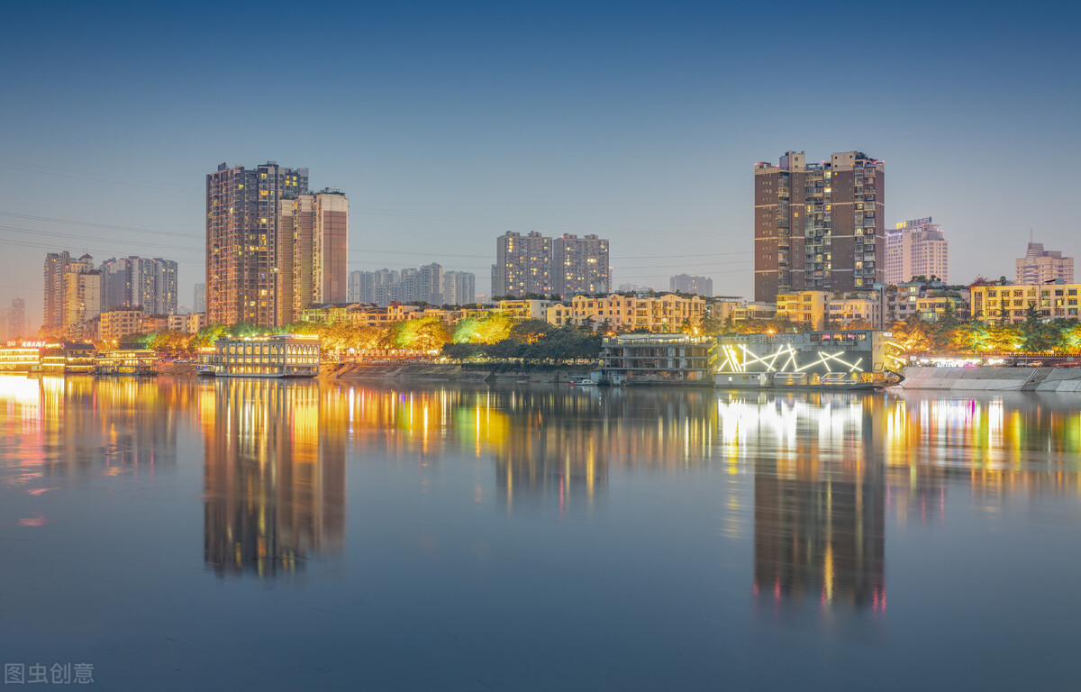 四川5個(gè)地級中(zhōng)等(děng)城市(shì)将晉(jìn)升為(wéi)大城(chéng)市(shì)，未(wèi)來15年(nián)大城(chéng)市數(shù)量達(dá)11個